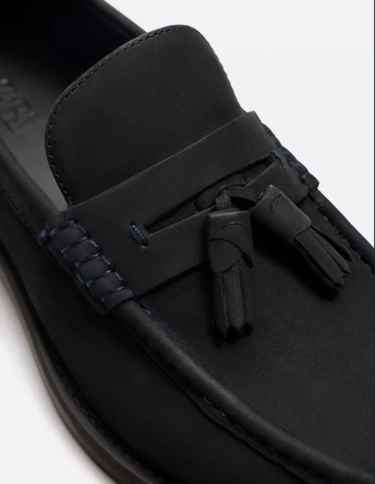 Mocassim De Pele Com Borlas