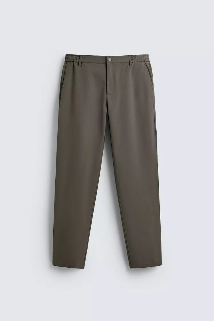 Calças Slim Fit Conforto