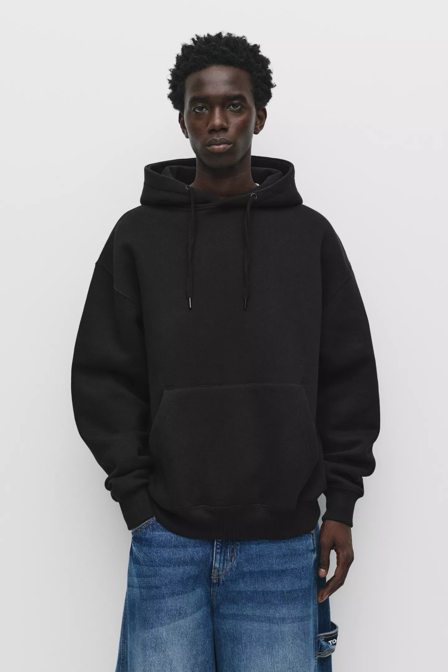 Sweatshirt Básica Com Capuz