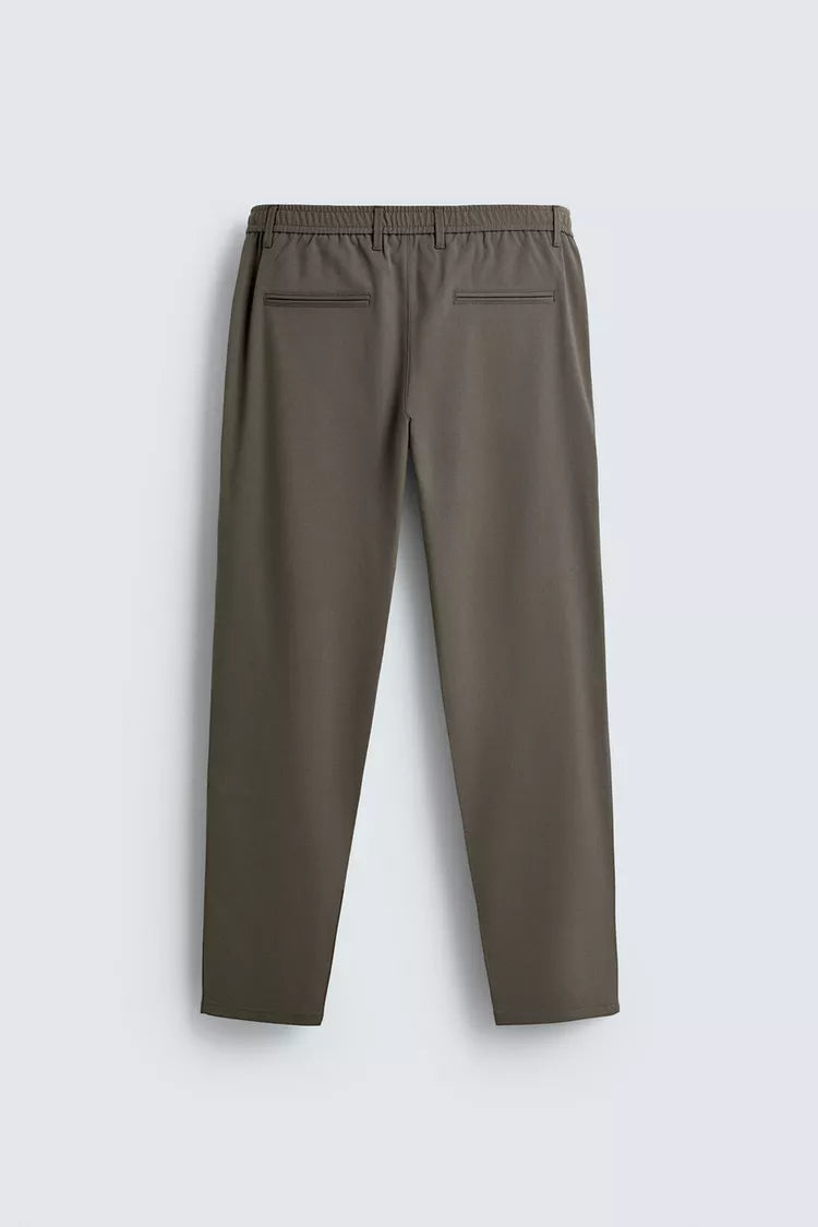 Calças Slim Fit Conforto