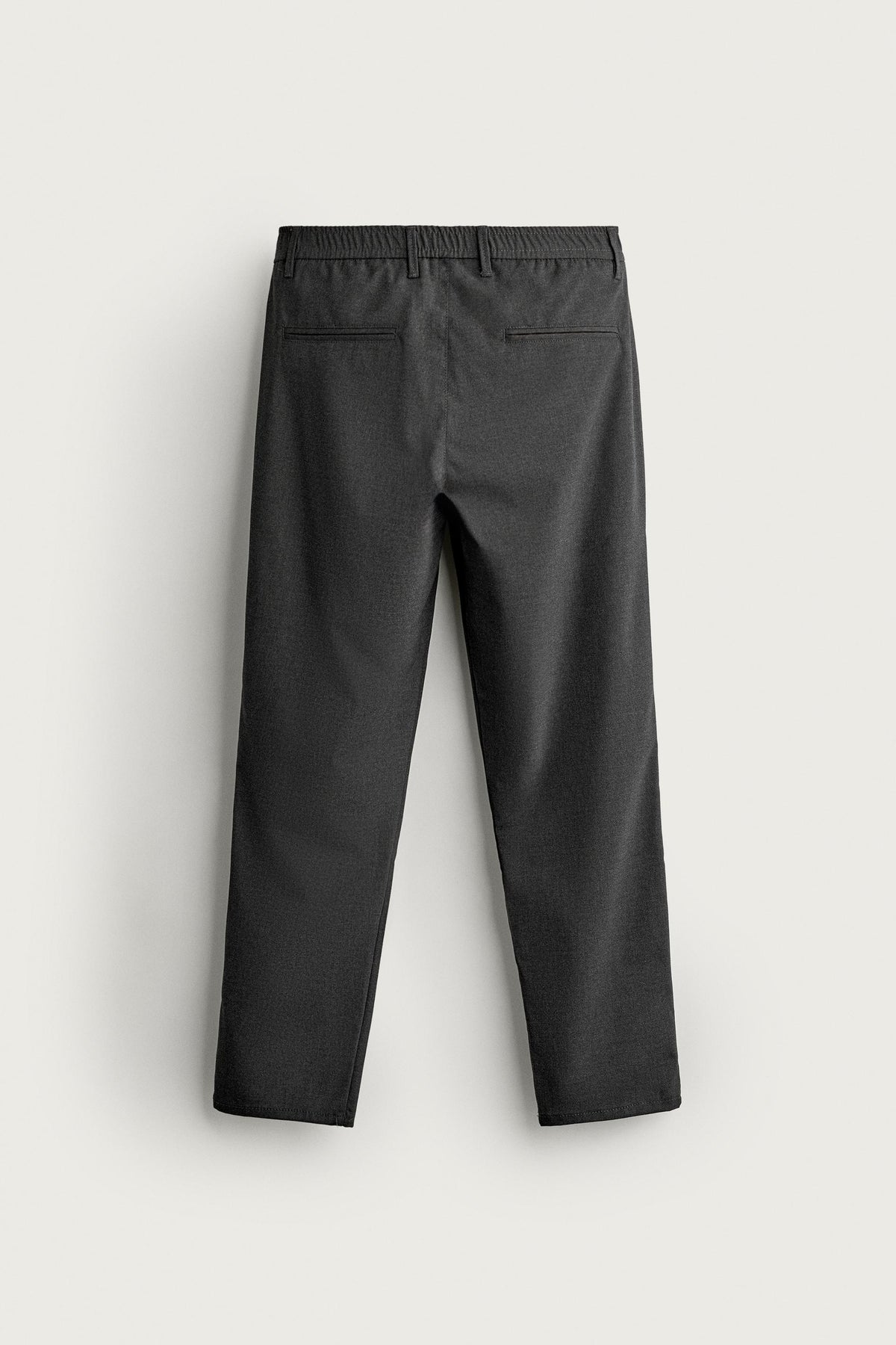 Calças Slim Fit Conforto