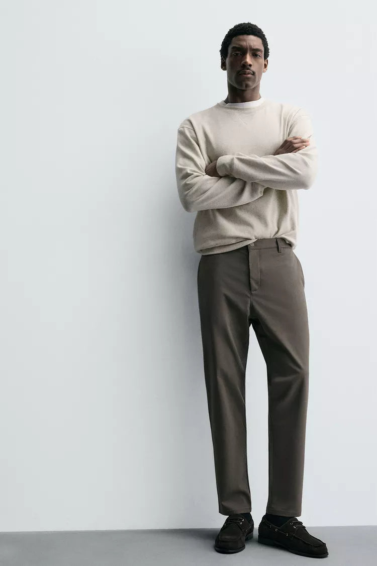 Calças Slim Fit Conforto