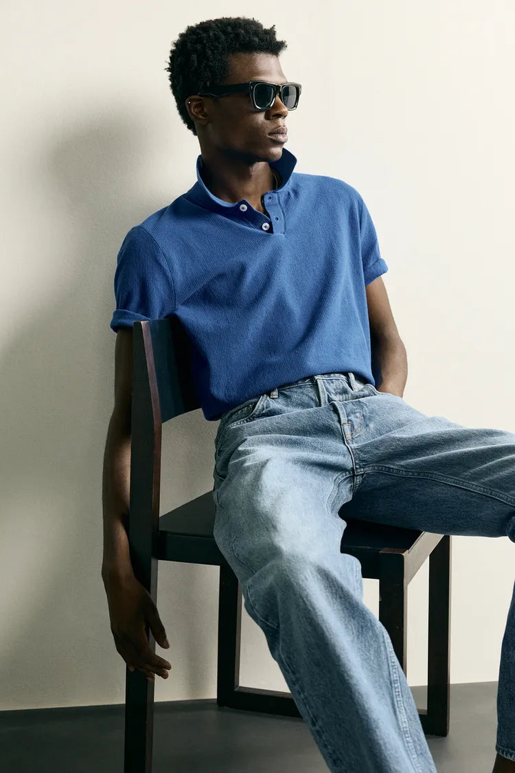 Polo Em Malha Regular Fit Com Estrutura