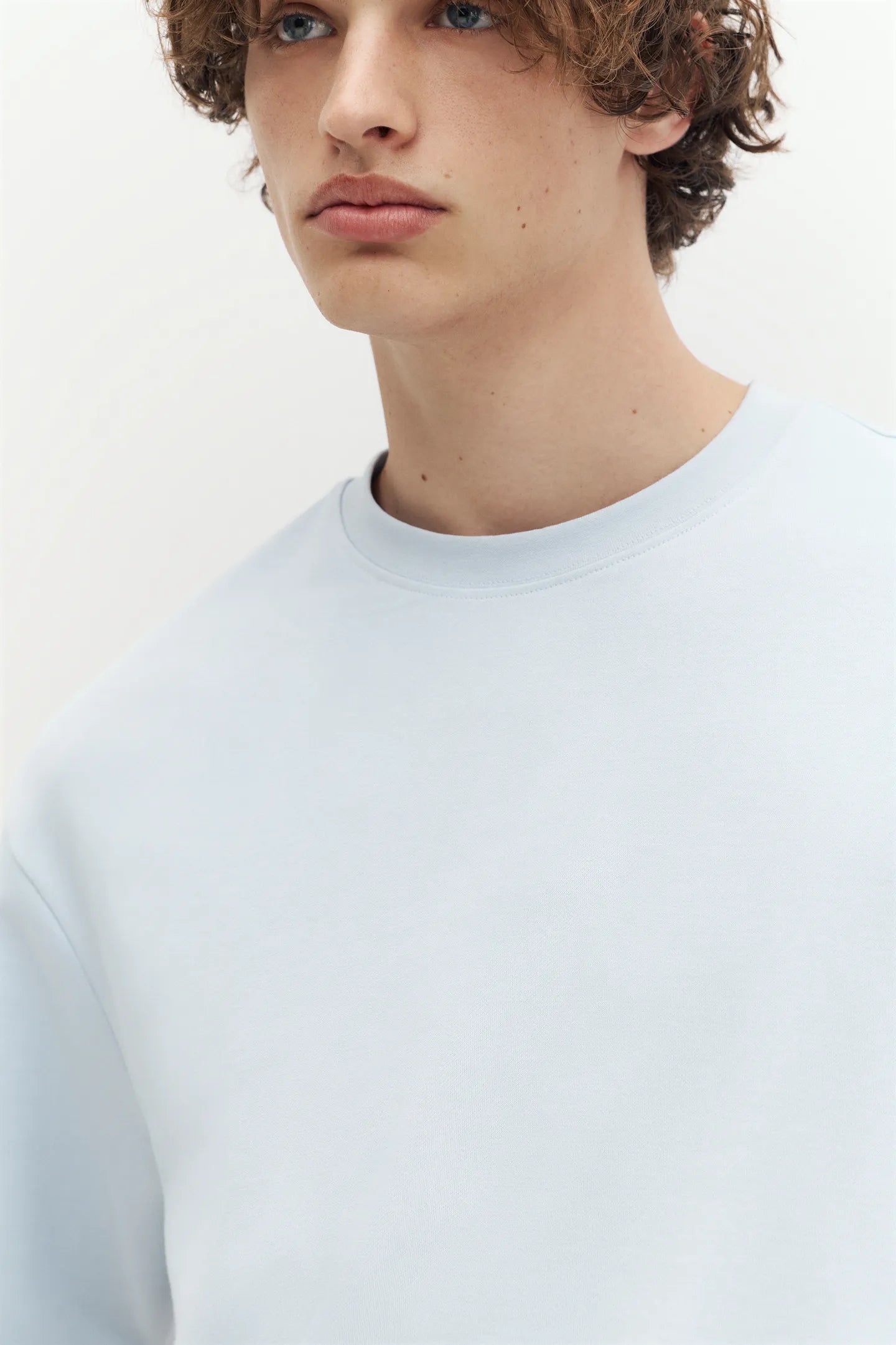 T-Shirt Boxy Com Tecido Interlock