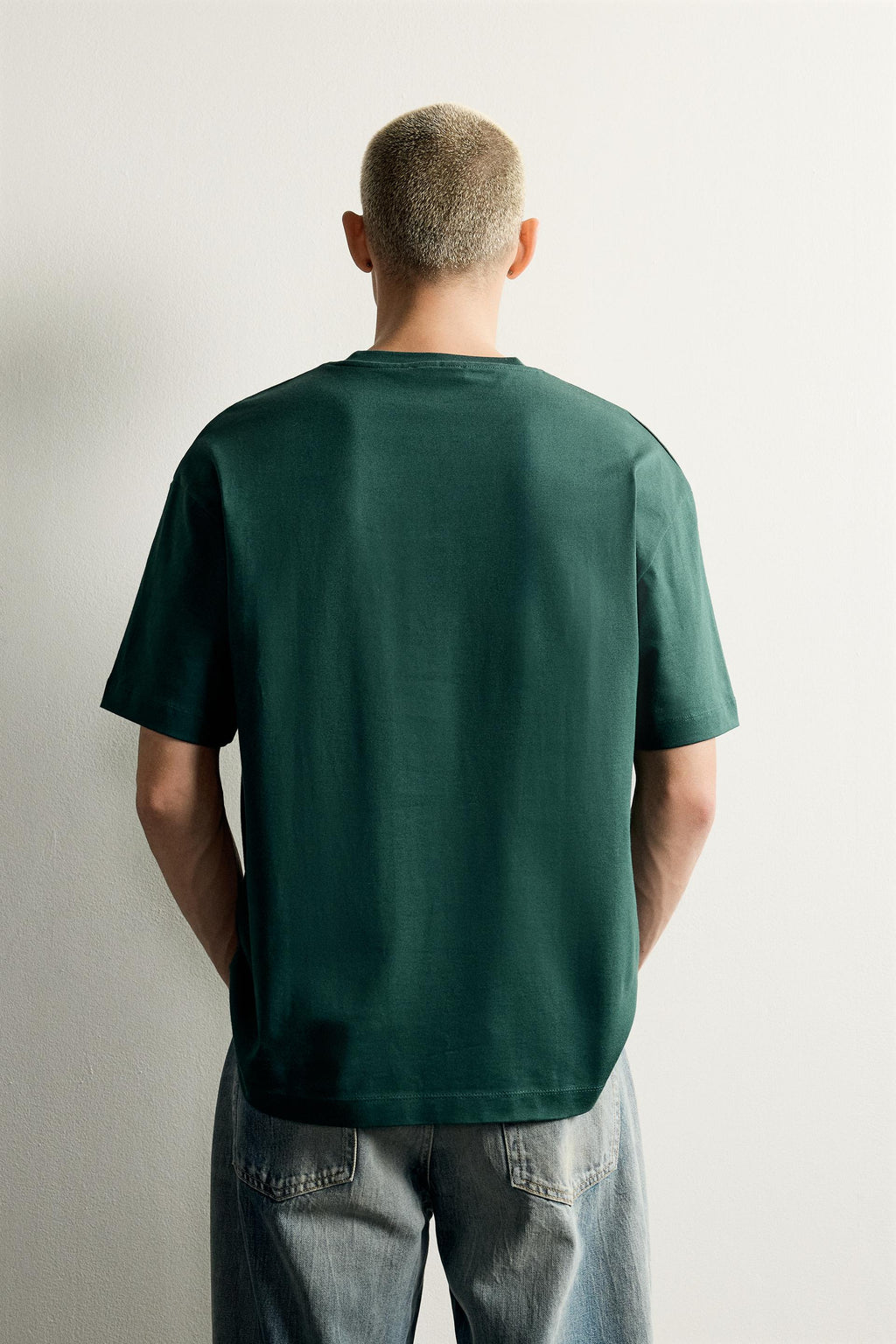 T-Shirt Básica Heavyweight Tecido de Algodão Compacto