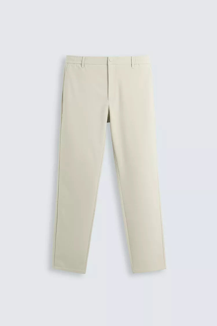 Calças Slim Fit Conforto