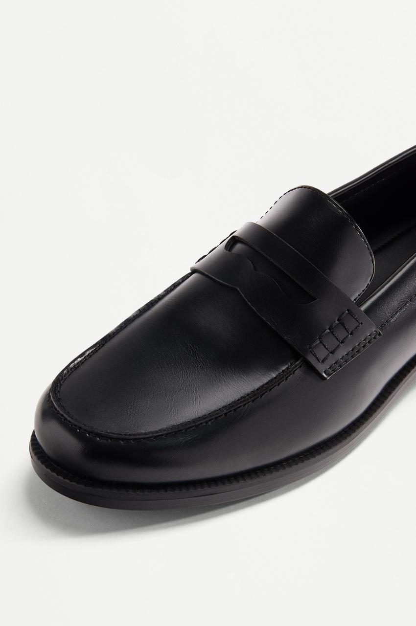 Mocassim Em Pele Com Máscara