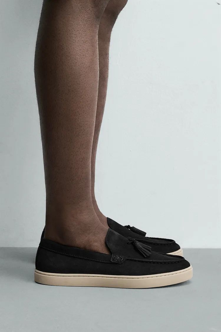 Mocassim Em Pele Com Borlas
